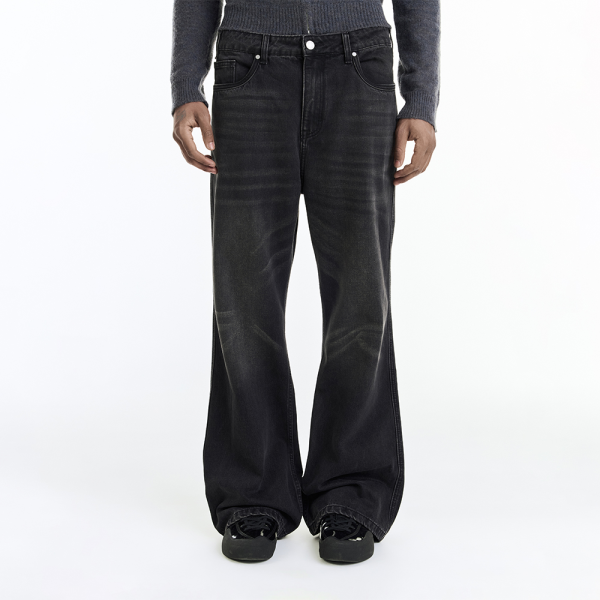 Jeans “Évasé” black washing