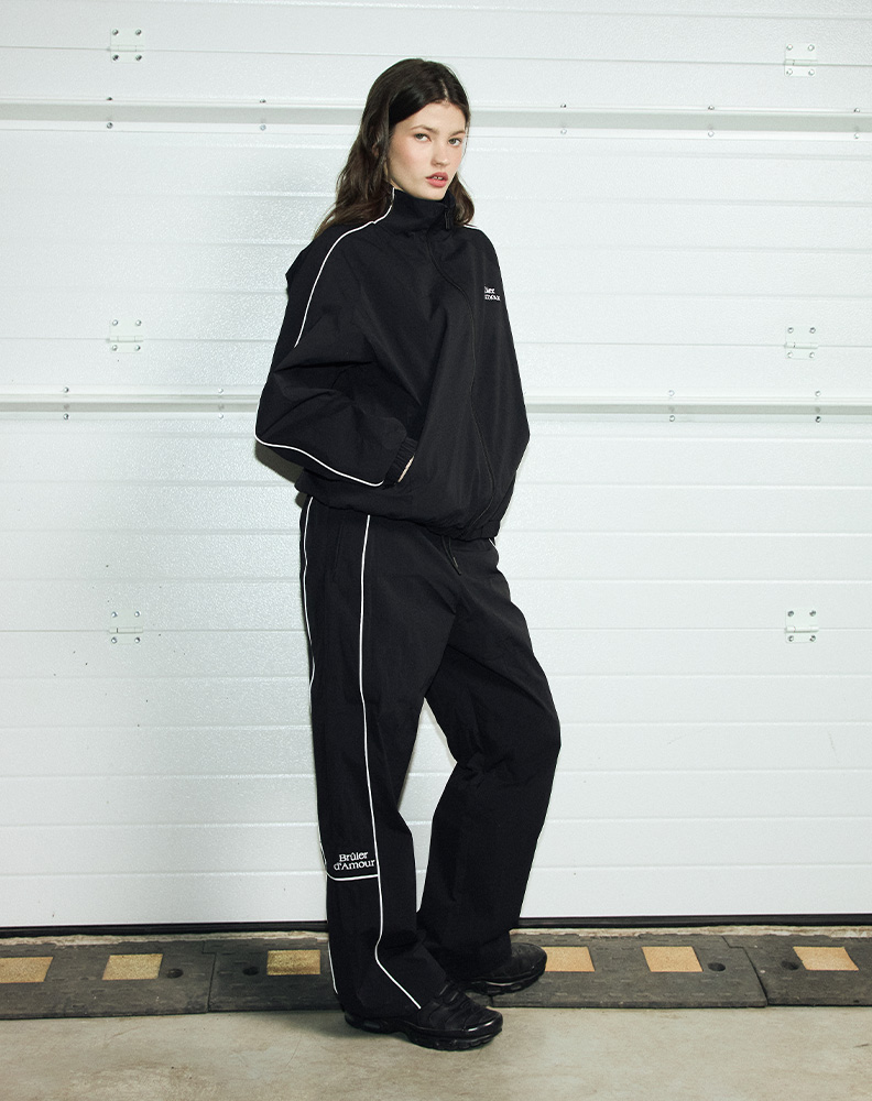 Ветровка «Беспорядок» чёрная